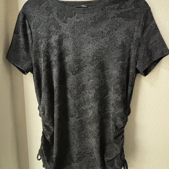 Simply Vera Vera Wang Tops - Simply Vera Vera Wang Dark Gray Short Sleeve Tee